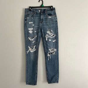 American Eagle Ripped Jeans - Hi Rise Tom Girl